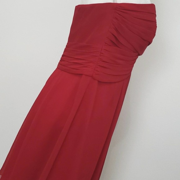 DAVID'S BRIDAL Red Strapless Crinkle Chiffon Party Dress, Women's: 10, $40 - Picture 5 of 9